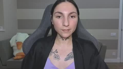 Kate online show from November 8, 2025, 2:28 pm