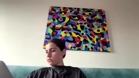 Nini online show from June 11, 2026, 3:21 pm