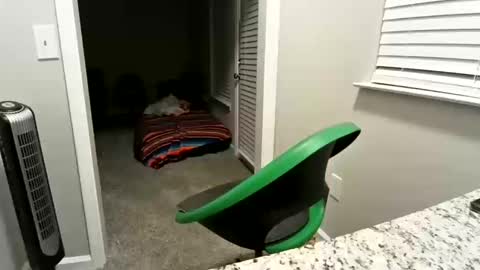 Chuck online show from October 10, 2025, 9:52 am