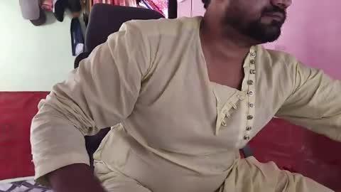 Snapshot of chadipluskhangarh chatting on May 14, 2026, 9:27 am Stormydick online show from May 14, 2026, 9:27 am