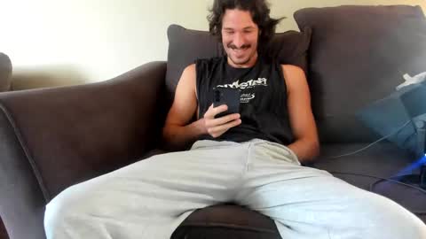 Snapshot of chadpowerz chatting on November 4, 2025, 7:46 pm Lydong online show from November 4, 2025, 7:46 pm