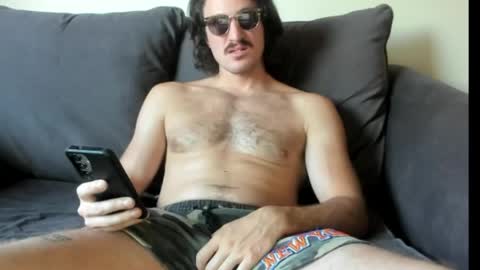 Snapshot of chadpowerz chatting on May 13, 2026, 10:49 pm Lydong online show from May 13, 2026, 10:49 pm
