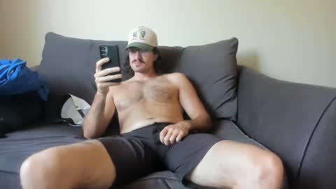 Snapshot of chadpowerz chatting on June 4, 2026, 6:14 pm Lydong online show from June 4, 2026, 6:14 pm