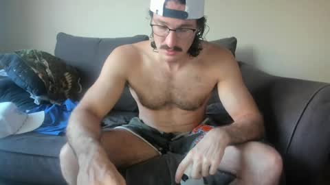 Snapshot of chadpowerz chatting on June 13, 2026, 1:36 am Lydong online show from June 13, 2026, 1:36 am