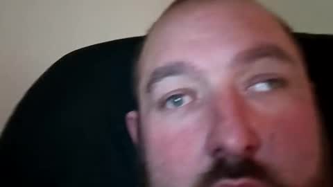 Snapshot of chadr1616 chatting on October 24, 2025, 1:29 pm chadr1616 online show from October 24, 2025, 1:29 pm