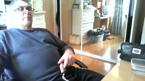 Chalky online show from June 21, 2026, 3:53 am