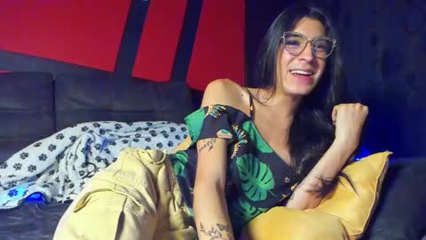 Snapshot of chaminelan chatting on December 29, 2024, 11:29 am chaminelan online show from December 29, 2024, 11:29 am