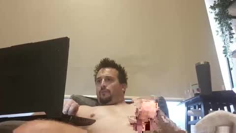 champagneandbitches online show from March 18, 2026, 12:14 am