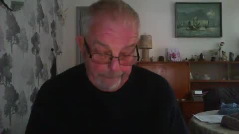 Snapshot of champers37 chatting on February 13, 2025, 11:06 am Champers online show from February 13, 2025, 11:06 am