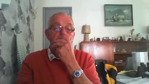 Champers online show from April 30, 2026, 8:42 am
