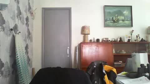 Snapshot of champers37 chatting on May 7, 2026, 9:36 am Champers online show from May 7, 2026, 9:36 am