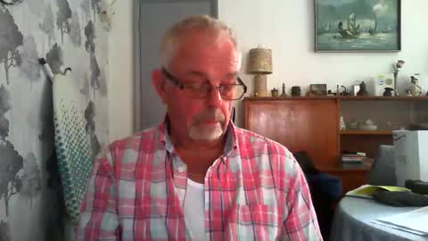 Snapshot of champers37 chatting on June 1, 2026, 10:39 am Champers online show from June 1, 2026, 10:39 am
