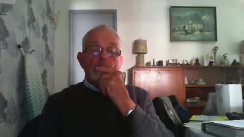 Snapshot of champers37 chatting on June 17, 2026, 3:02 pm Champers online show from June 17, 2026, 3:02 pm