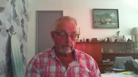Snapshot of champers37 chatting on June 24, 2026, 8:35 am Champers online show from June 24, 2026, 8:35 am
