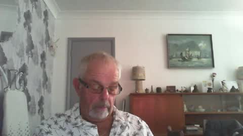 Snapshot of champers37 chatting on July 10, 2026, 7:45 am Champers online show from July 10, 2026, 7:45 am