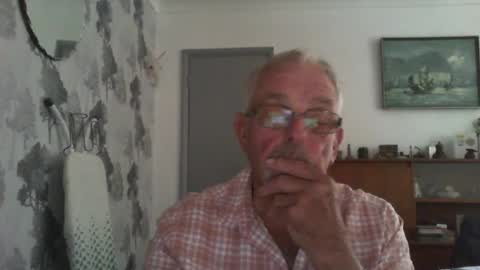 Snapshot of champers37 chatting on July 26, 2026, 11:39 am Champers online show from July 26, 2026, 11:39 am