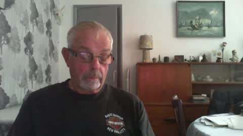 Snapshot of champers37 chatting on July 30, 2026, 3:11 pm Champers online show from July 30, 2026, 3:11 pm