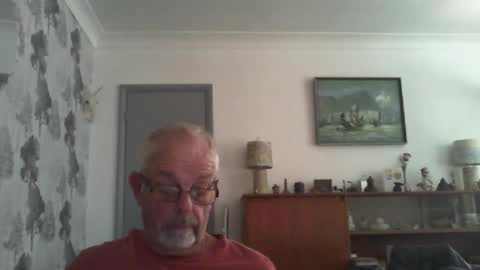 Snapshot of champers37 chatting on August 3, 2026, 2:33 pm Champers online show from August 3, 2026, 2:33 pm