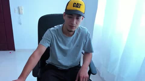 Snapshot of chandler_kenji chatting on September 27, 2025, 5:07 pm Kenji online show from September 27, 2025, 5:07 pm