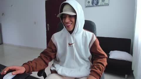 Snapshot of chandler_kenji chatting on October 10, 2025, 3:11 pm Kenji online show from October 10, 2025, 3:11 pm