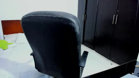 Snapshot of chandler_kenji chatting on October 30, 2025, 2:02 am Kenji online show from October 30, 2025, 2:02 am