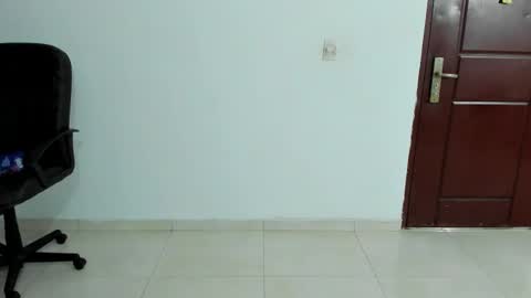 Snapshot of chandler_kenji chatting on December 2, 2025, 1:11 am Kenji online show from December 2, 2025, 1:11 am