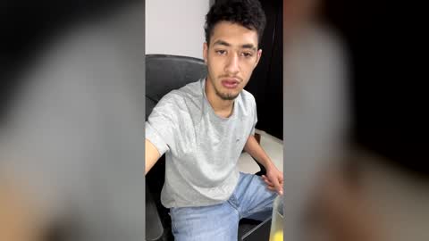 Snapshot of chandler_kenji chatting on December 22, 2025, 12:29 am Kenji online show from December 22, 2025, 12:29 am