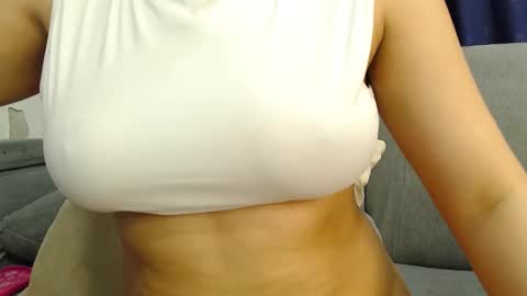 ChanelH1009 online show from March 11, 2026, 4:18 am