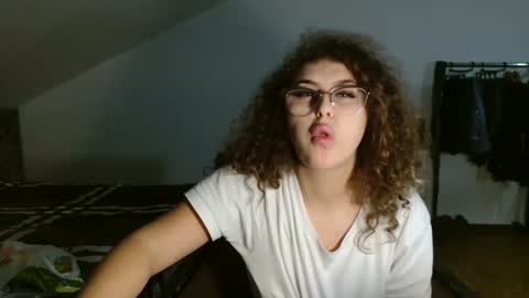 Stephanieblisss online show from December 28, 2024, 5:46 pm