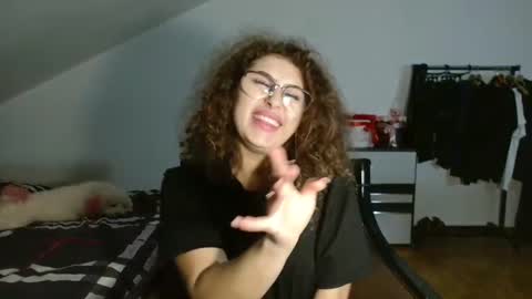 Stephanieblisss online show from January 7, 2025, 4:27 pm