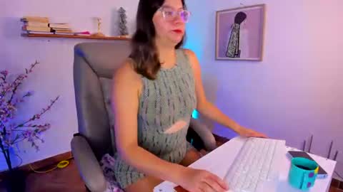 chanell online show from July 17, 2026, 12:01 pm
