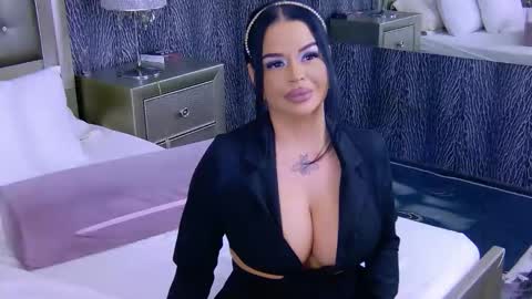 Snapshot of chanelledy1 chatting on December 16, 2025, 3:33 am chanelledy1 online show from December 16, 2025, 3:33 am