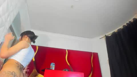chaniesmith67x online show from April 25, 2026, 5:10 am