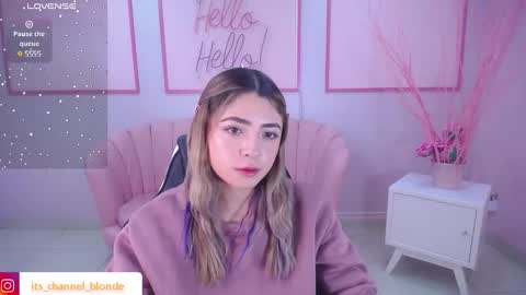 Snapshot of channel_blonde_a chatting on December 30, 2024, 4:51 pm channel_blonde_a online show from December 30, 2024, 4:51 pm