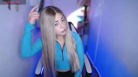 Snapshot of channel_blonde_a chatting on December 3, 2025, 9:24 pm channel_blonde_a online show from December 3, 2025, 9:24 pm