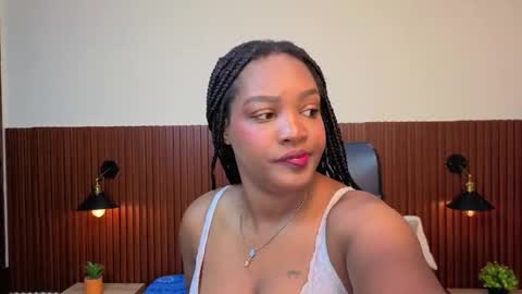 Chanel online show from February 12, 2026, 12:22 pm