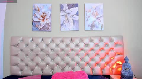 Snapshot of channeljonson chatting on December 19, 2024, 6:45 pm Channel online show from December 19, 2024, 6:45 pm