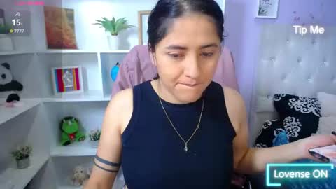 Snapshot of chantal_adams0 chatting on June 19, 2026, 1:37 pm chantal online show from June 19, 2026, 1:37 pm