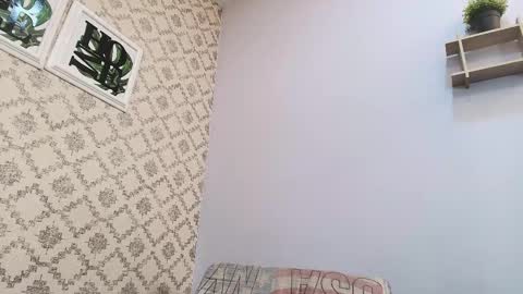 Snapshot of chantal_taylor_ chatting on February 17, 2025, 12:05 pm Raquel online show from February 17, 2025, 12:05 pm