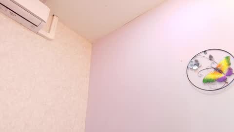 Snapshot of chantal_taylor_ chatting on October 2, 2025, 12:01 pm Raquel online show from October 2, 2025, 12:01 pm