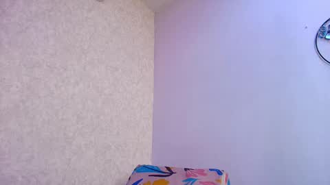 Snapshot of chantal_taylor_ chatting on November 15, 2025, 12:02 pm Raquel online show from November 15, 2025, 12:02 pm