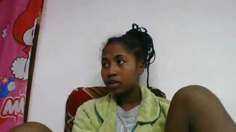 chantale483461 online show from July 27, 2026, 5:42 pm