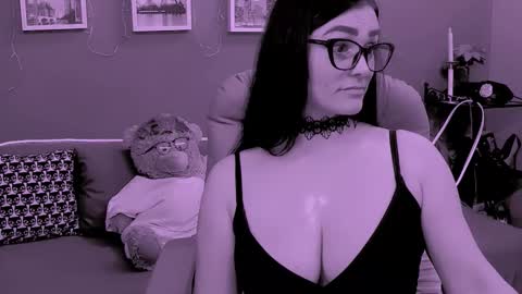 The Queen online show from March 14, 2026, 3:06 pm