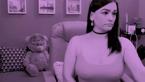 Snapshot of chantallovely chatting on May 24, 2026, 9:53 pm The Queen online show from May 24, 2026, 9:53 pm