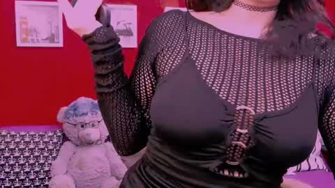 Snapshot of chantallovely chatting on May 30, 2026, 6:38 pm The Queen online show from May 30, 2026, 6:38 pm