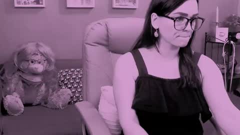 Snapshot of chantallovely chatting on June 7, 2026, 10:35 pm The Queen online show from June 7, 2026, 10:35 pm