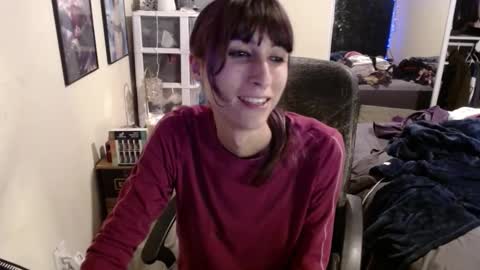 Snapshot of chaos_kat chatting on December 18, 2025, 7:14 am Chaos Kat online show from December 18, 2025, 7:14 am