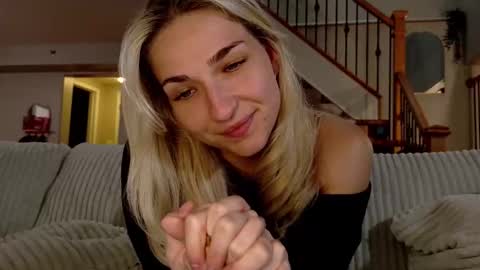 char  online show from October 10, 2025, 12:20 am