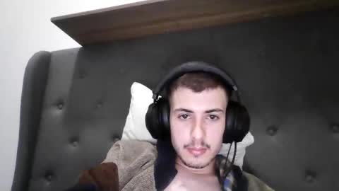 Snapshot of charismaticcharm chatting on January 15, 2025, 12:15 pm charismaticcharm online show from January 15, 2025, 12:15 pm