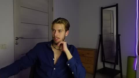 Snapshot of charles_sins chatting on February 16, 2025, 7:49 pm CHARLES SINS online show from February 16, 2025, 7:49 pm